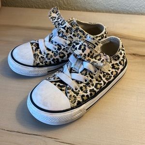 Leopard chuck Taylor's, converse all stars